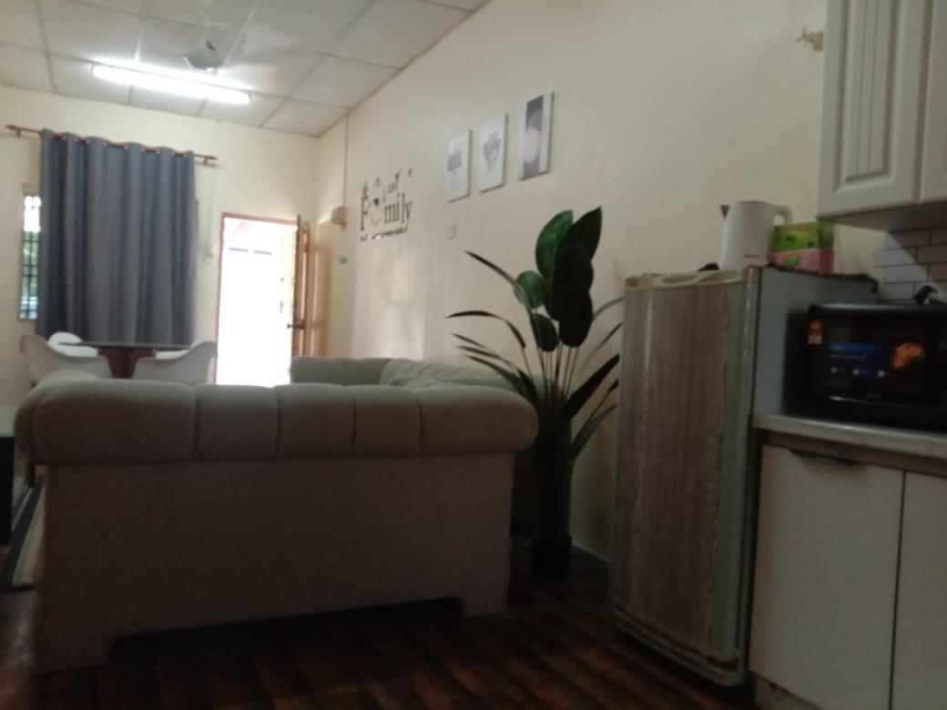 Homestay Tok Abah Seri Iskandar Εξωτερικό φωτογραφία