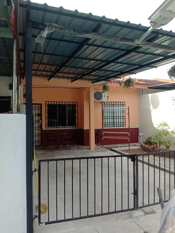 Homestay Tok Abah Seri Iskandar Εξωτερικό φωτογραφία